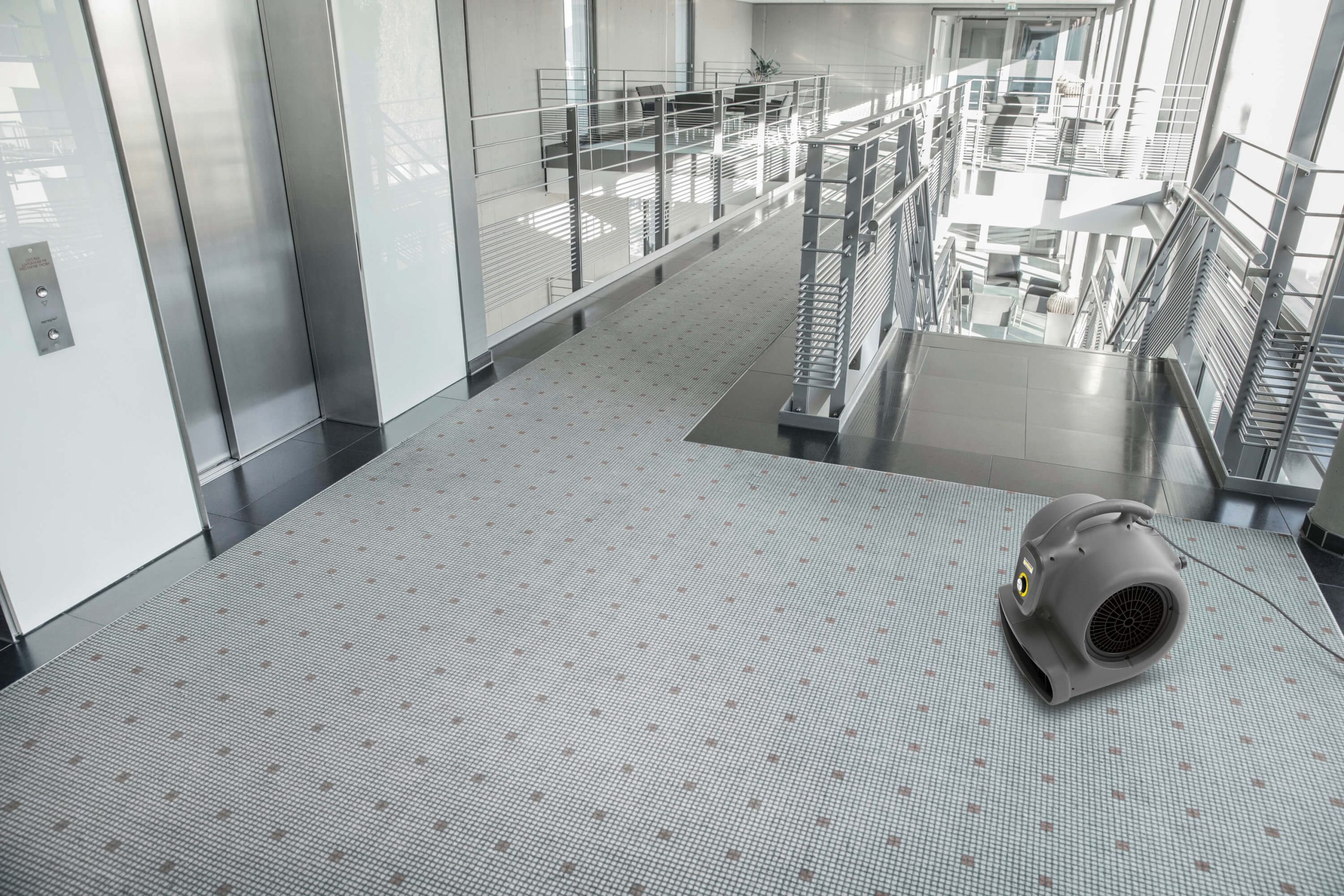 AB_20_Ec_office_app_01_CI15_2000x3000px_3000x2000px Application Image