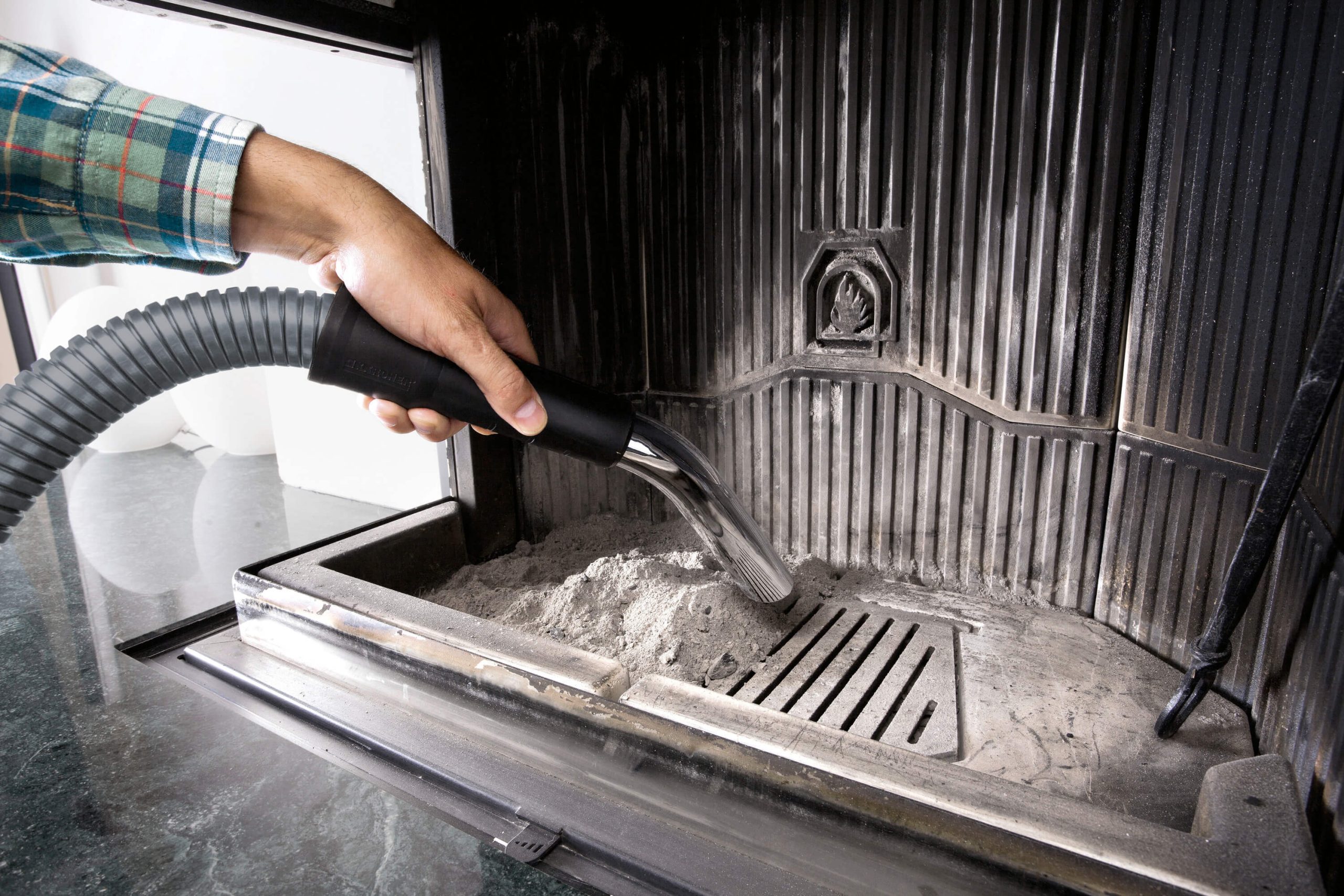 AD_2_AD_4_chimney_app_1_CI15_2000x3000px_3000x2000px Application Image