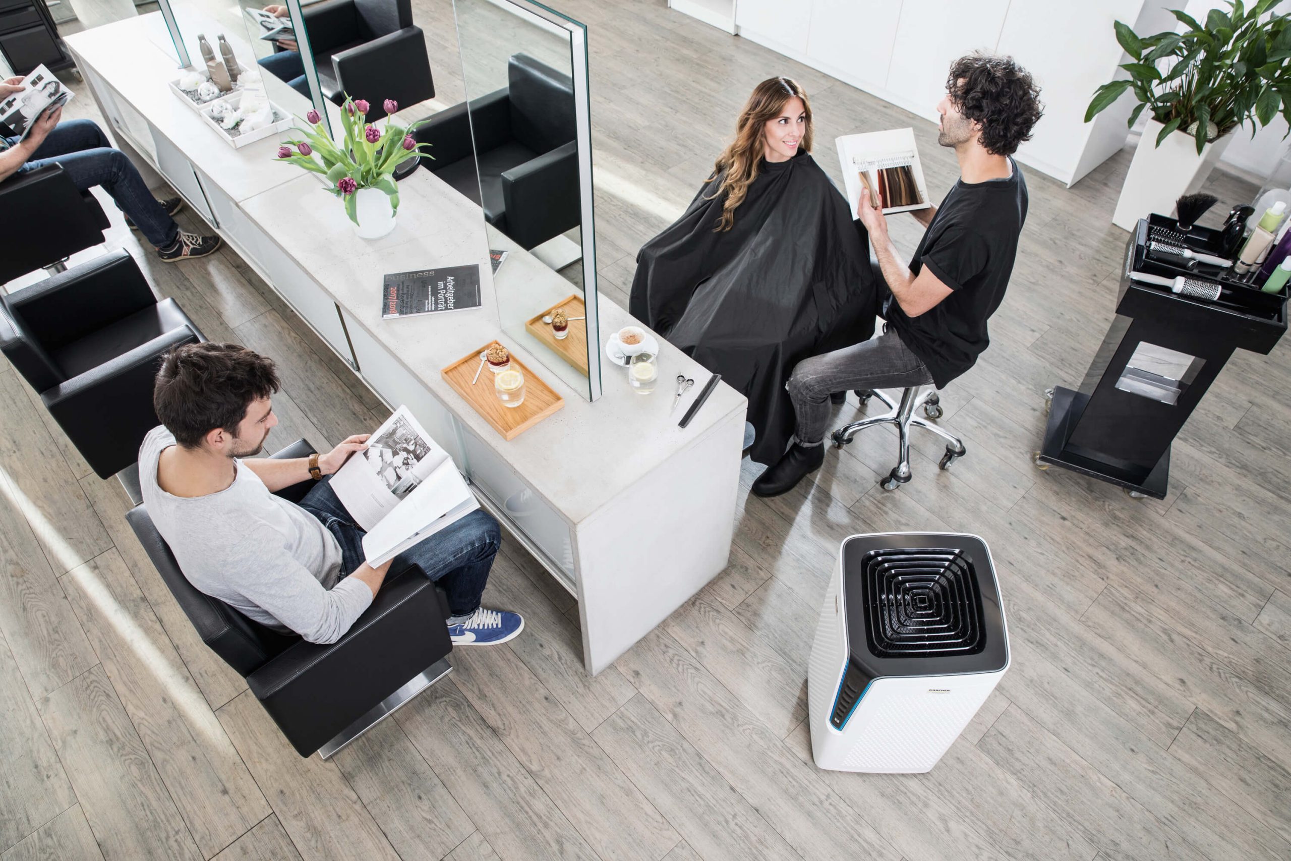 AF_100_hair_stylist_app_02_CI15_2000x3000px_3000x2000px Application Image