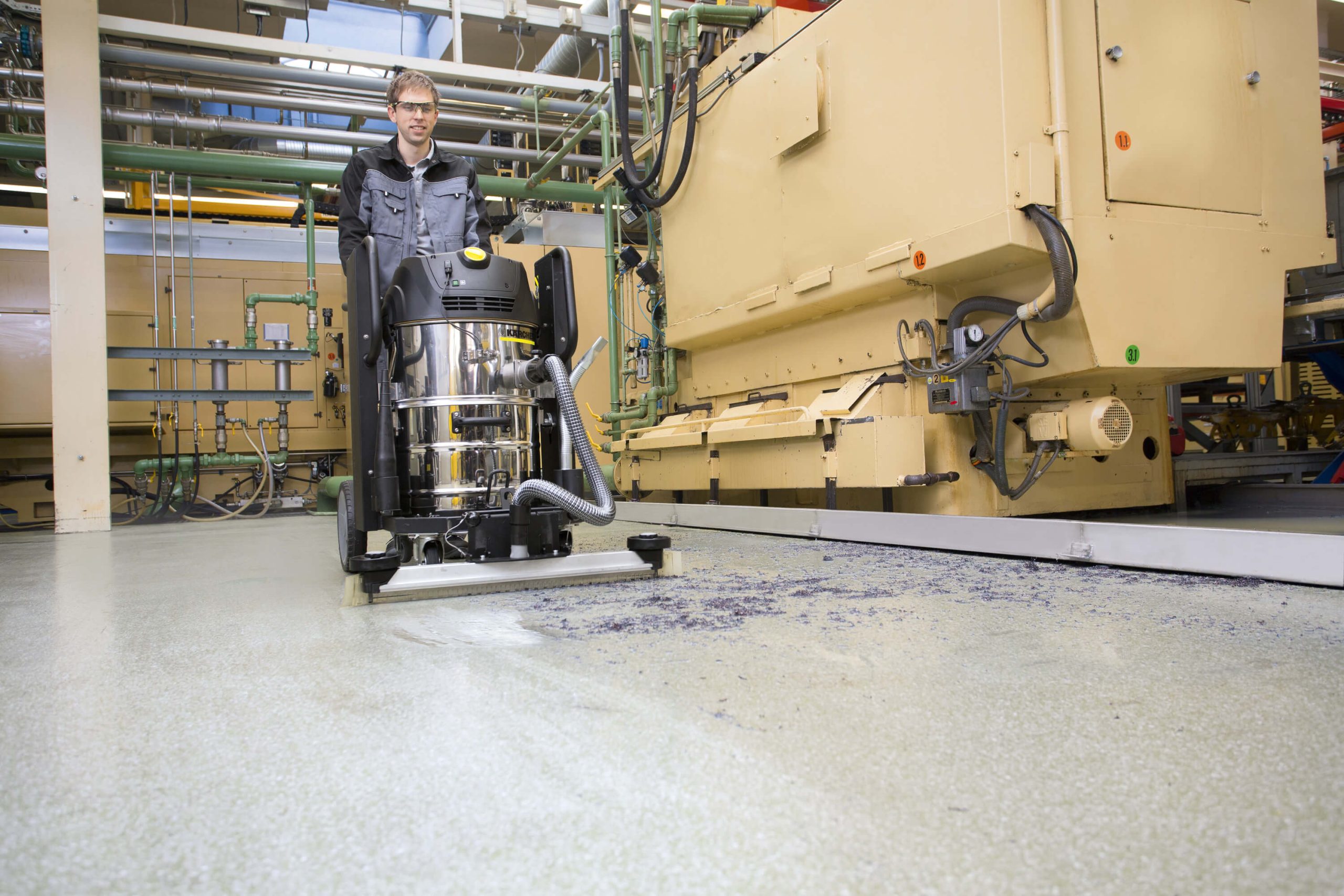 IVC_60_24_2_Industry_app_2_2000x3000px_3000x2000px Application Image