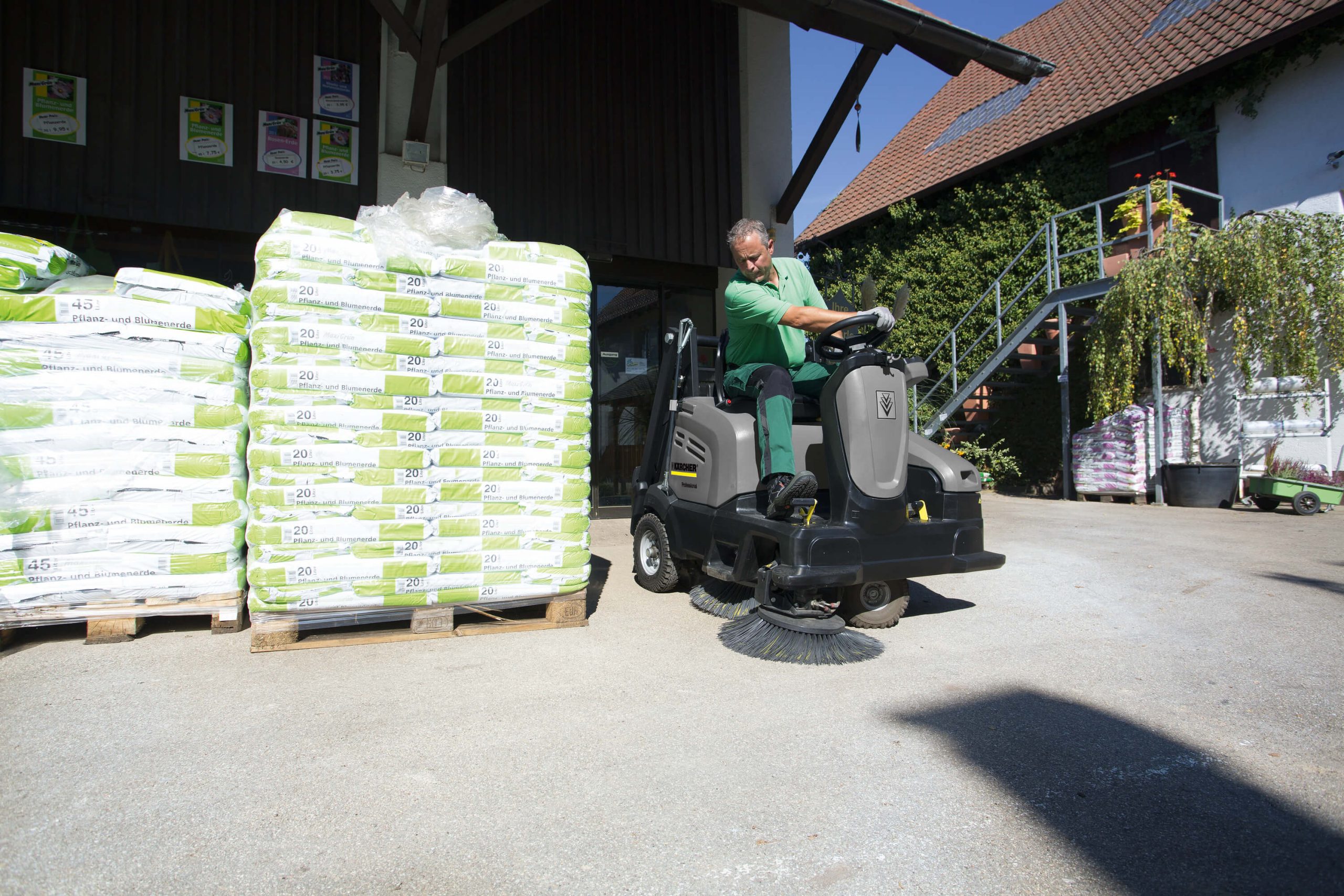 KM_105_Gardener_app_9_2000x3000px_3000x2000px Application Image