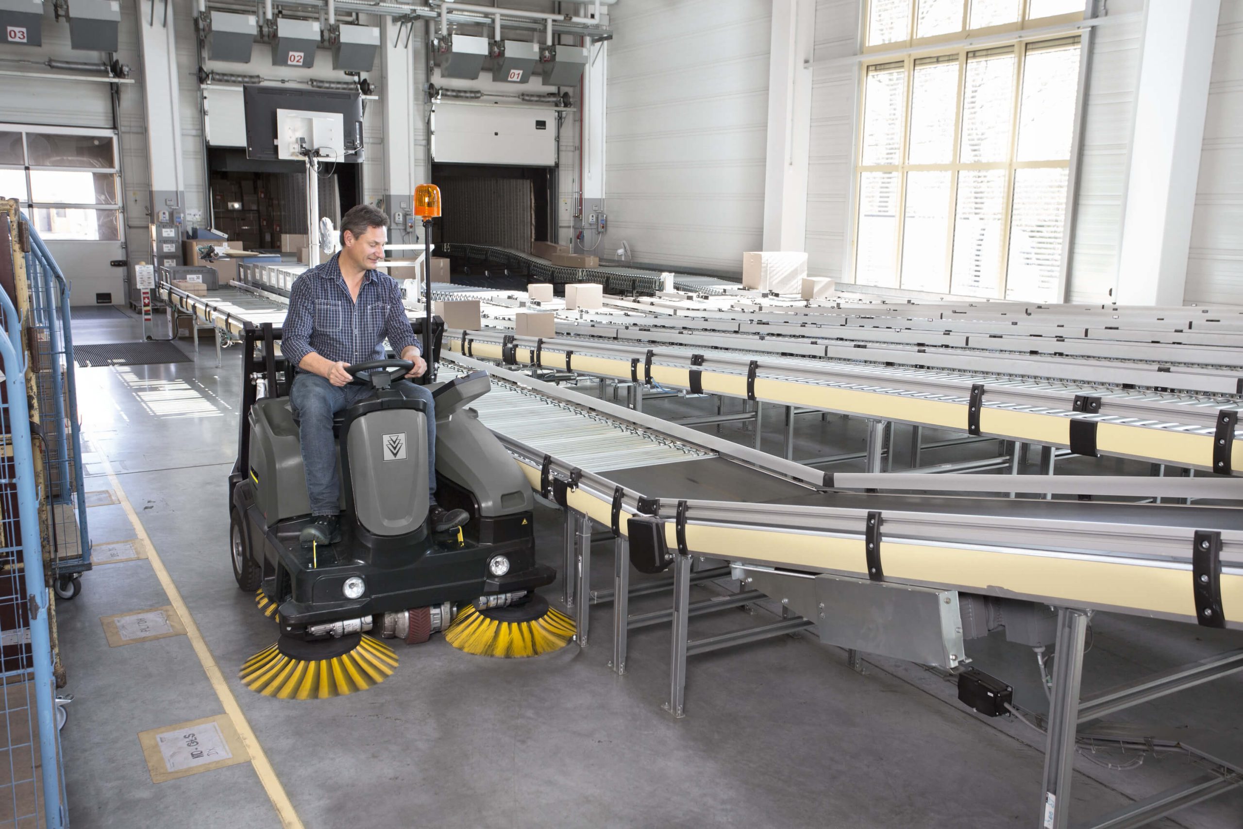 KM_105_logistics_app_4_CI15_2000x3000px_3000x2000px Application Image