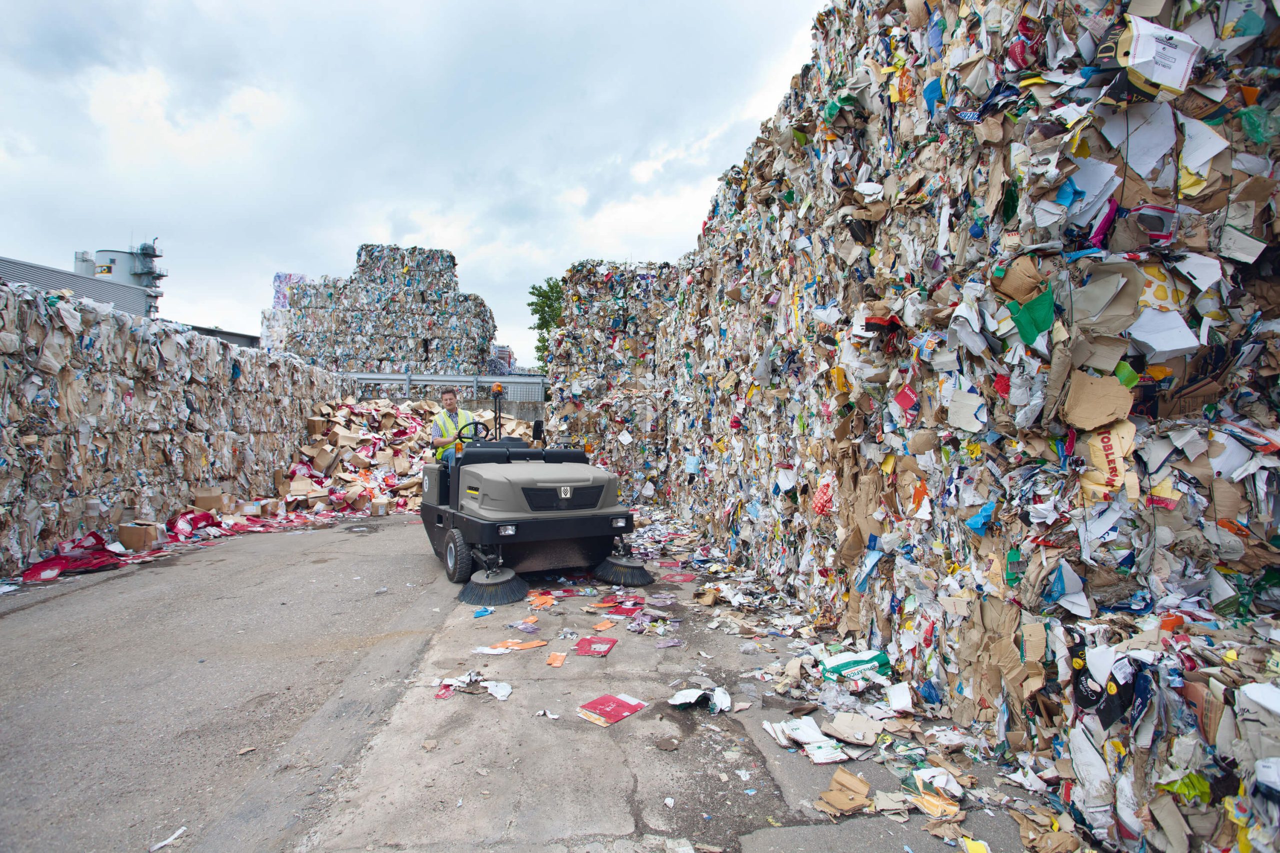 KM_170_Waste_disposal_app_19_2000x3000px_3000x2000px Application Image