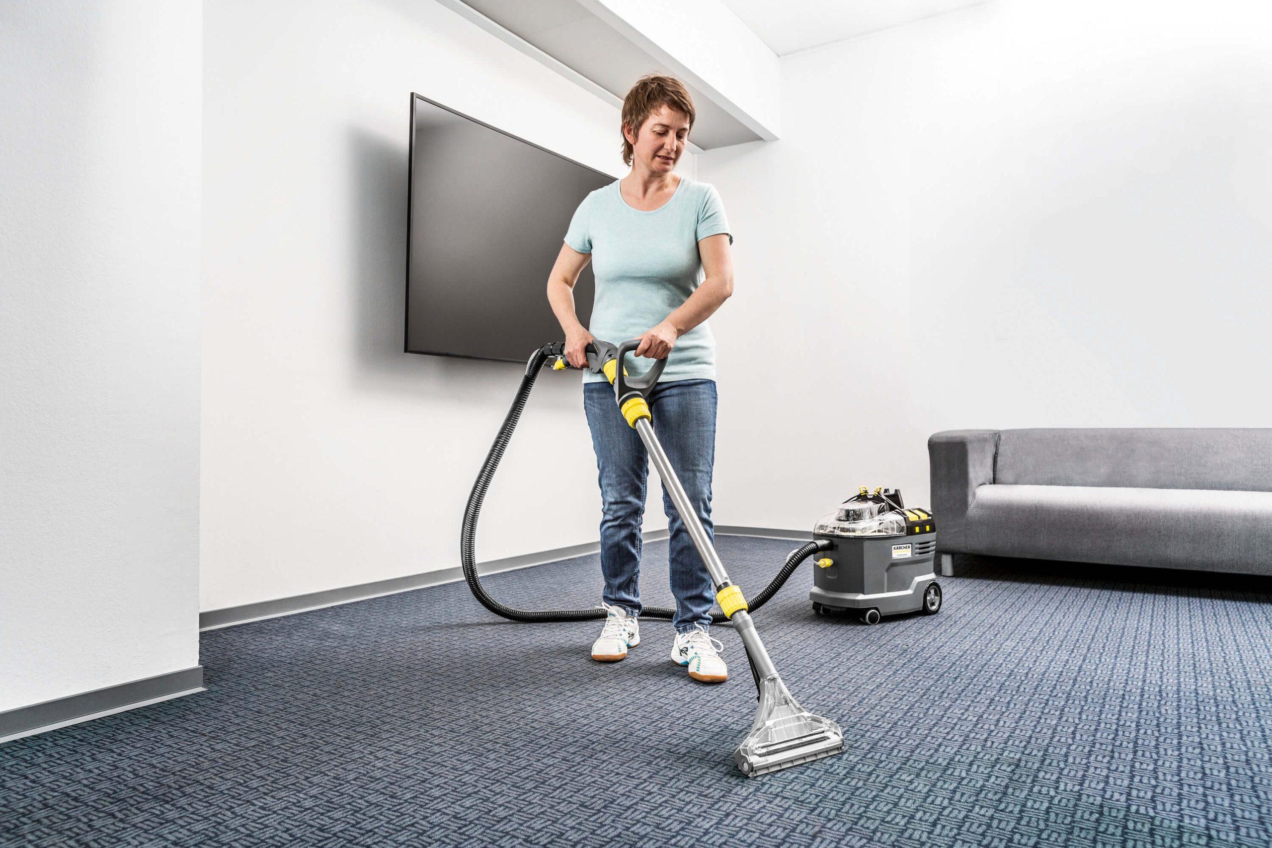 Puzzi_9_1_Bp_spray_carpet_cleaning_app_03_CI20_2000x3000px_3000x2000px Application Image