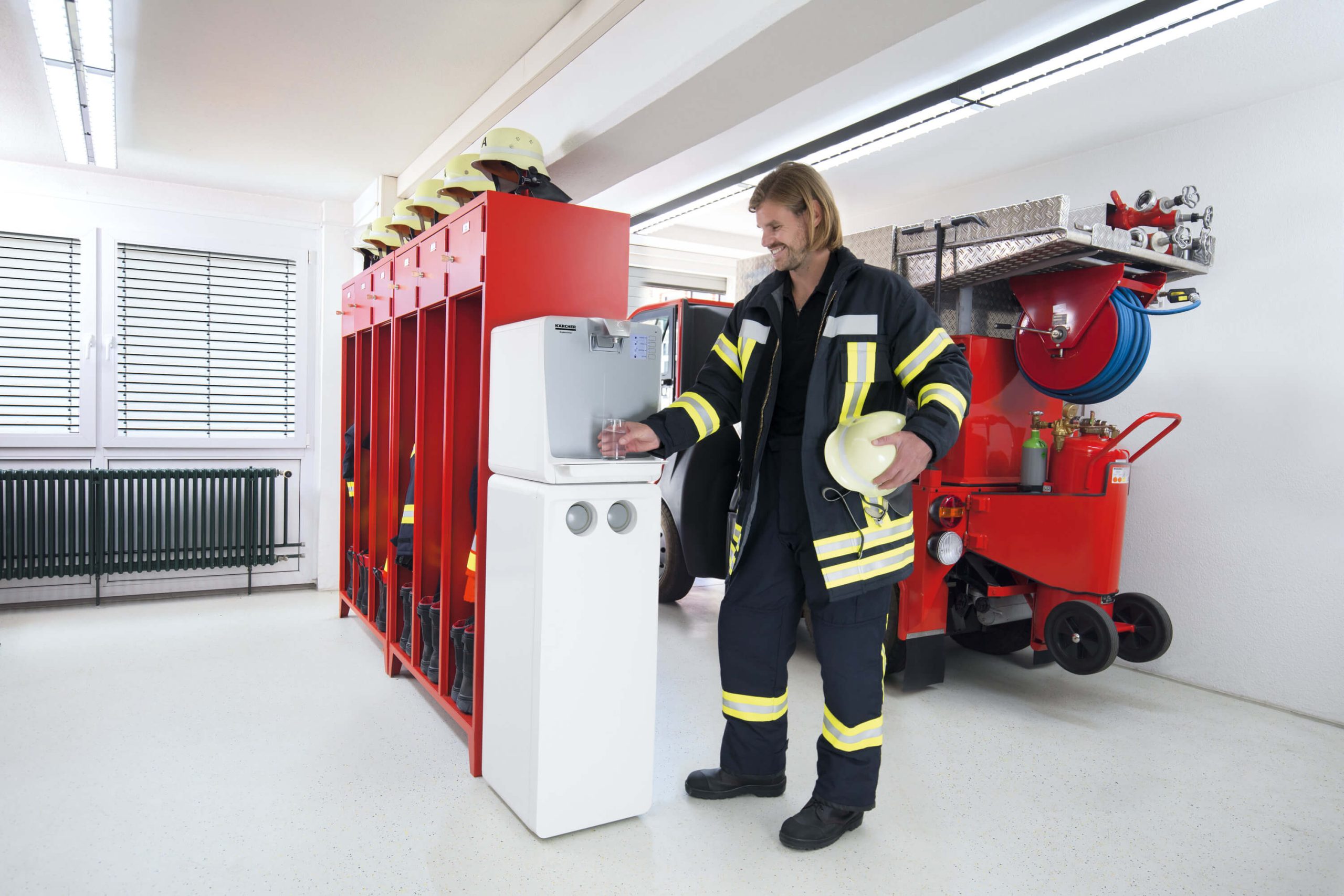 WPD_white_firefighter_app_2_CI15_2000x3000px_3000x2000px Application Image